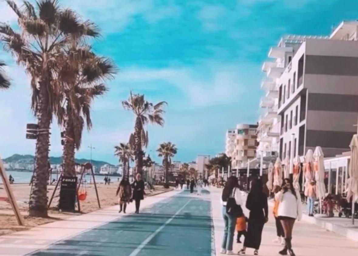Durres Strand Direkt Am Meer Extérieur photo